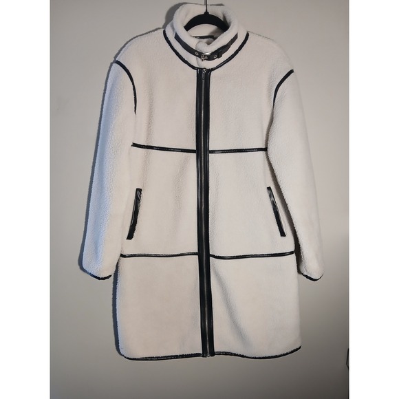 PRETTY GARDEN White Teddy Coat Faux Fur Black Trim Moto Collar Zip Up Size S - Picture 5 of 8